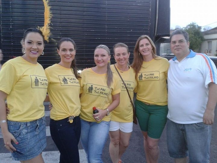 Campanha – Tal PaiTal Filho